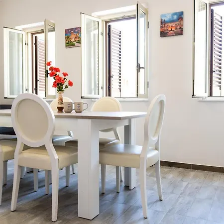 Gennaro Holidays Appartament Daire